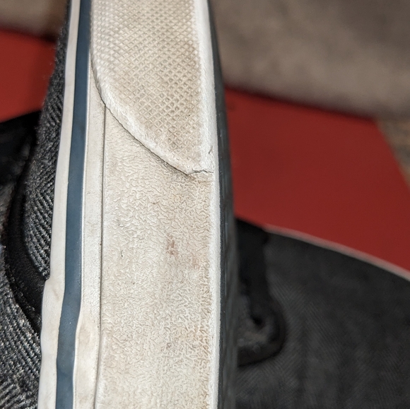 Vans Atwood - Picture 5 of 7